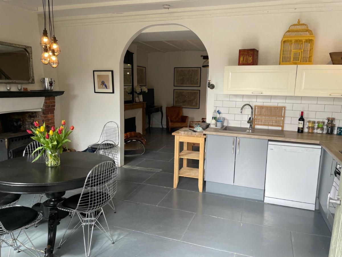 Maison Hirondelles Gites Mezieres-sur-Issoire エクステリア 写真