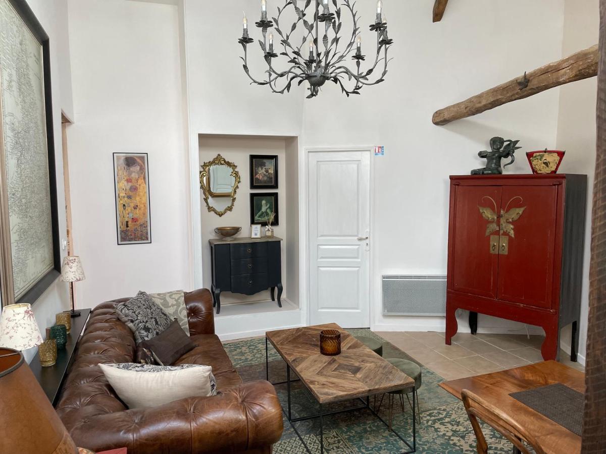 Maison Hirondelles Gites Mezieres-sur-Issoire エクステリア 写真